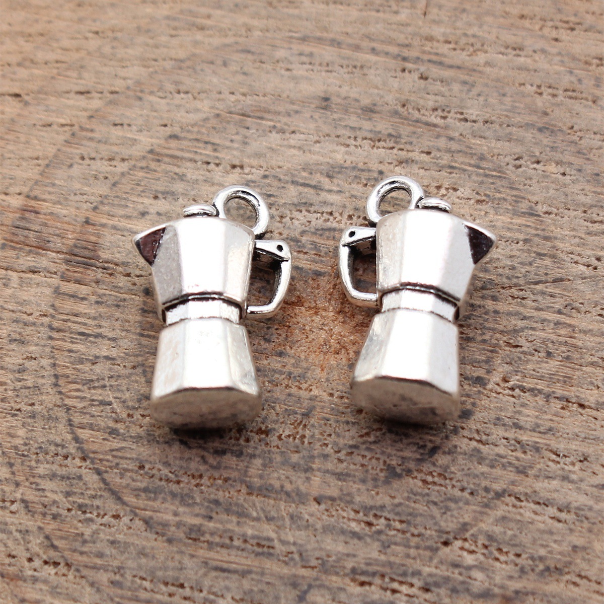 Vintage Urban Fashion - 20 stuks 15x10x6.9mm (0.59x0.39x0.27inch) Antiek Zilver