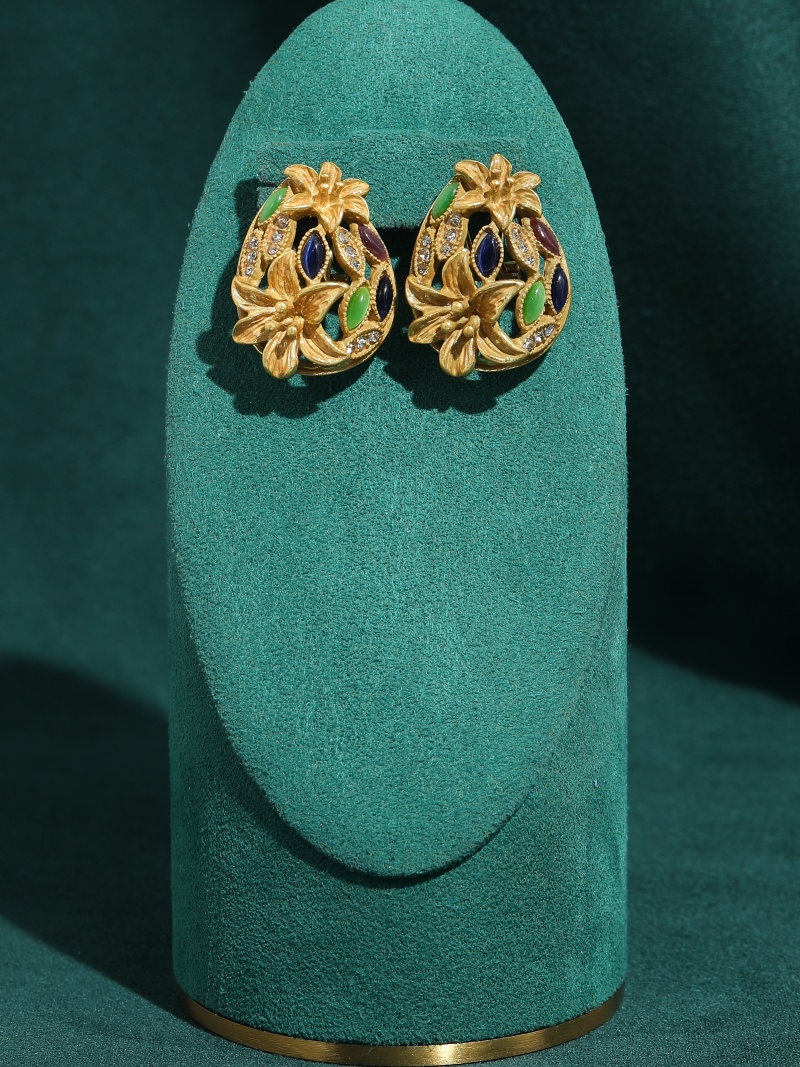 Vintage gekleurde glazen tromp - Vintage Fashion Jewelry Brands recensie en prijs