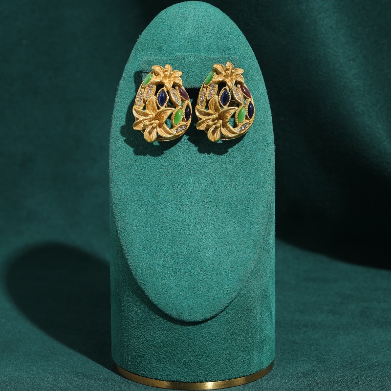Vintage gekleurde glazen tromp - Vintage Fashion Jewelry Brands recensie en prijs