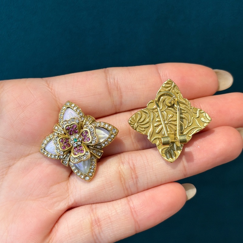 Vintage kleurrijke strass klav - Vintage Fashion Jewelry Brands recensie en prijs